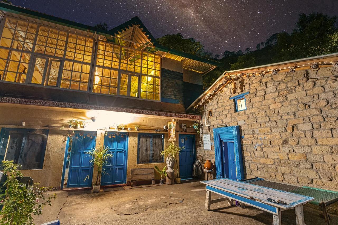 Vista Hostel Jeolikote, Nainital Patwa Dunga Kültér fotó