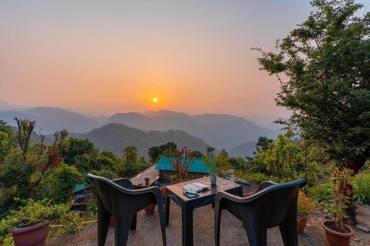 Vista Hostel Jeolikote, Nainital Patwa Dunga Kültér fotó