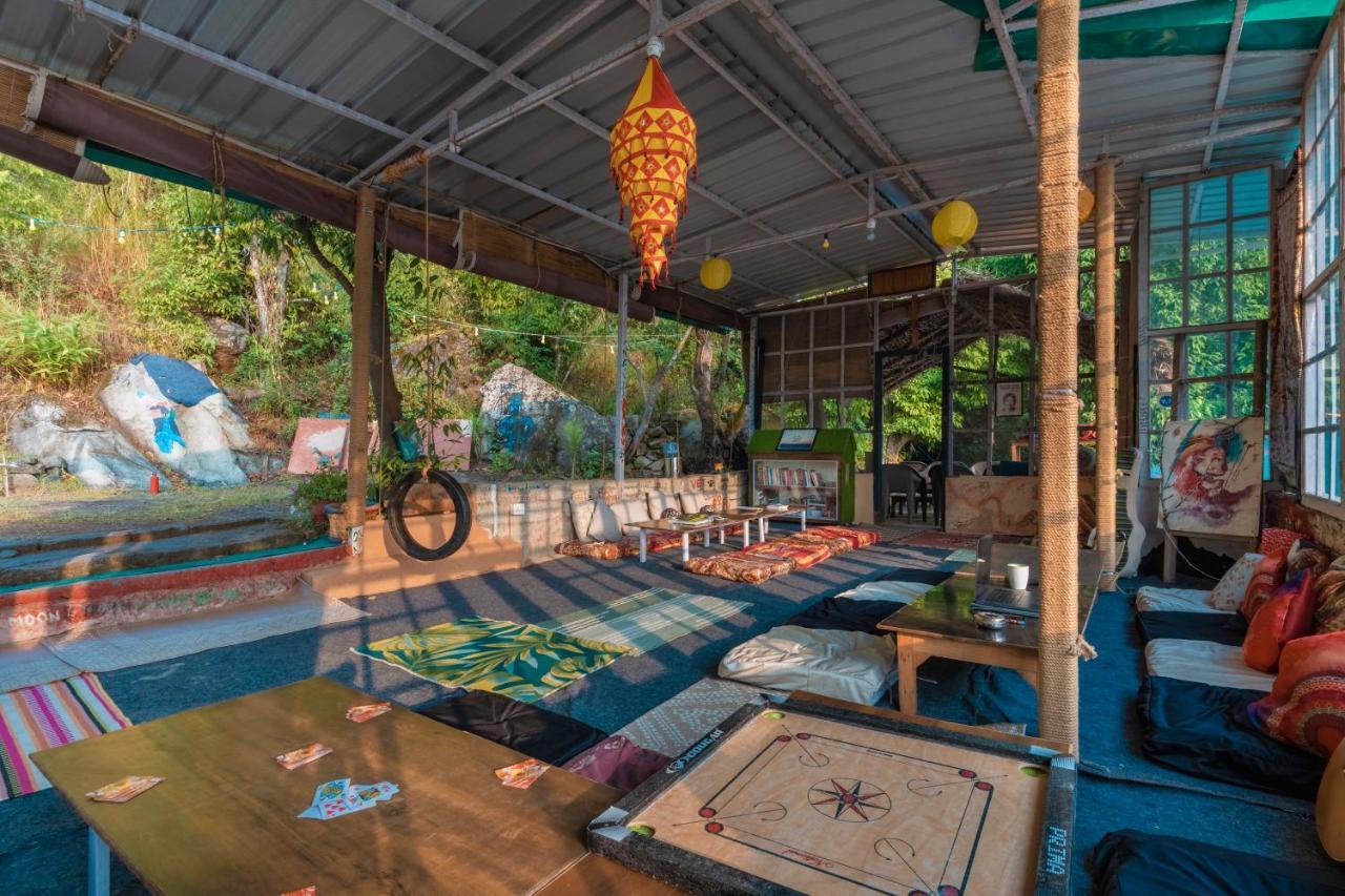 Vista Hostel Jeolikote, Nainital Patwa Dunga Kültér fotó