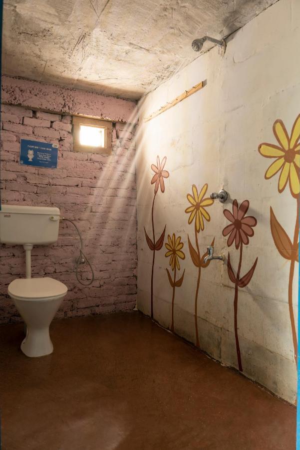 Vista Hostel Jeolikote, Nainital Patwa Dunga Kültér fotó