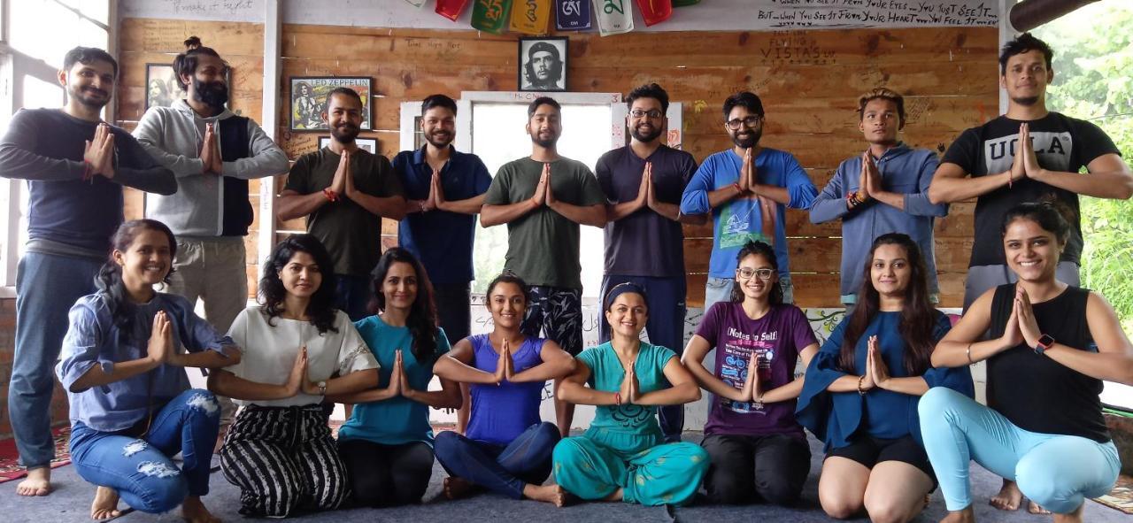 Vista Hostel Jeolikote, Nainital Patwa Dunga Kültér fotó