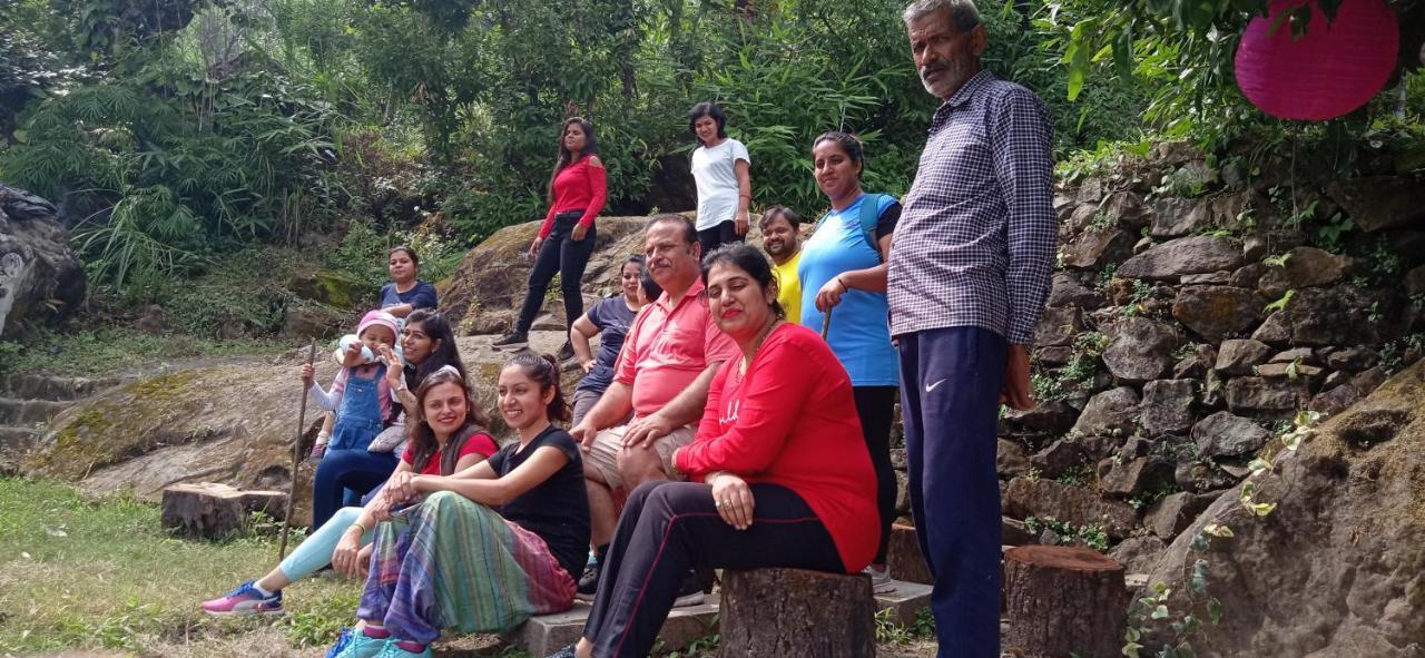 Vista Hostel Jeolikote, Nainital Patwa Dunga Kültér fotó